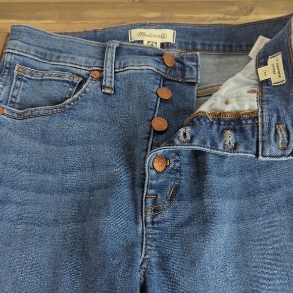 Madewell 10” High Rise Skinny Button Fly Jeans - Picture 7 of 13